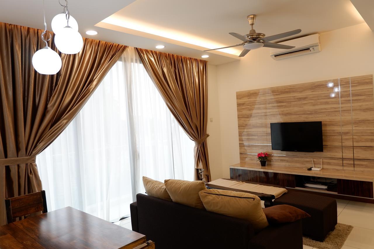 Rentostay Bayu Puteri Apartment-crescent Bay Suites * Johor Bahru